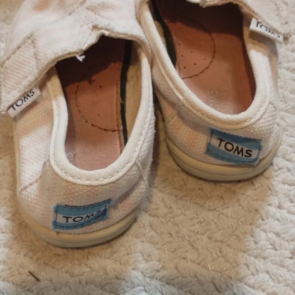 Toms pale pink and white Espadrilles size 5 - Picture 4 of 5